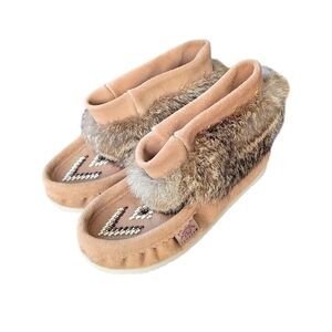 NWT | Laurentian Chief | Beaded Moccasins With Real Fur – Made in Canada 🇨🇦